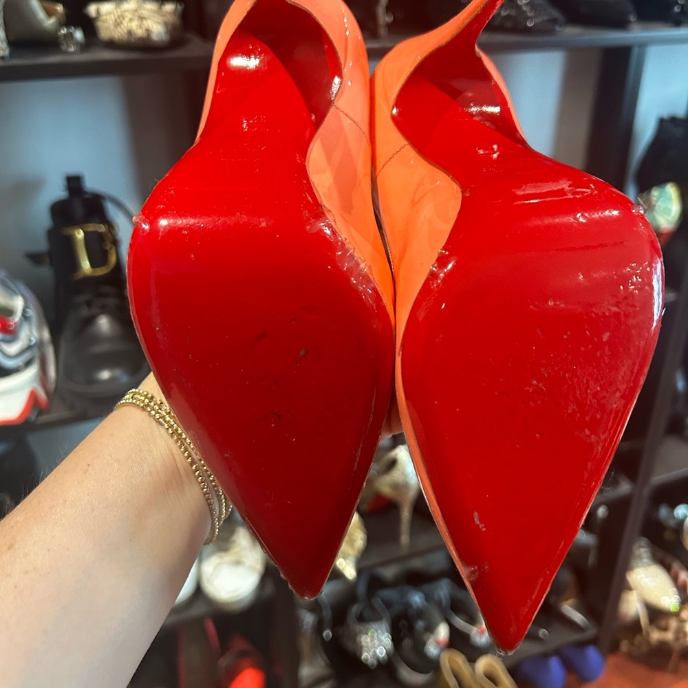 Christian Louboutin Patent Leather Pointed-Toe Pumps in Coral - Picture 7 of 9